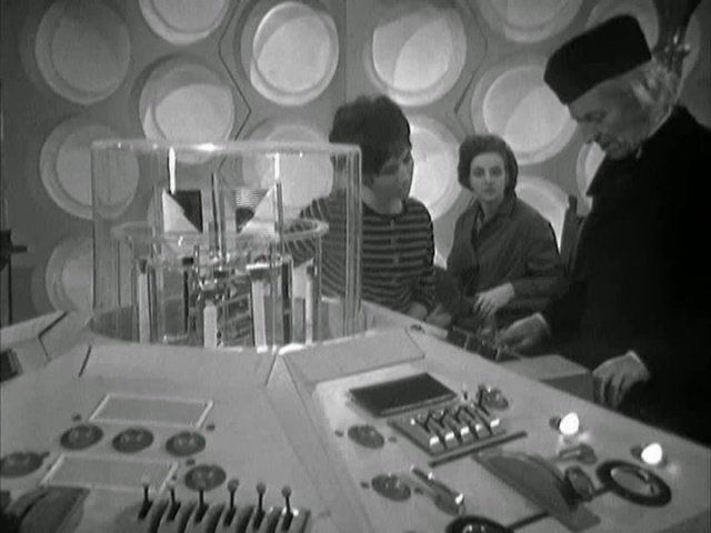 an unearthly child inside the tardis